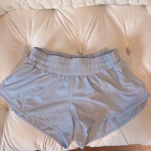 Lululemon Hotty Hot Low-Rise Lined Shorts 2.5”